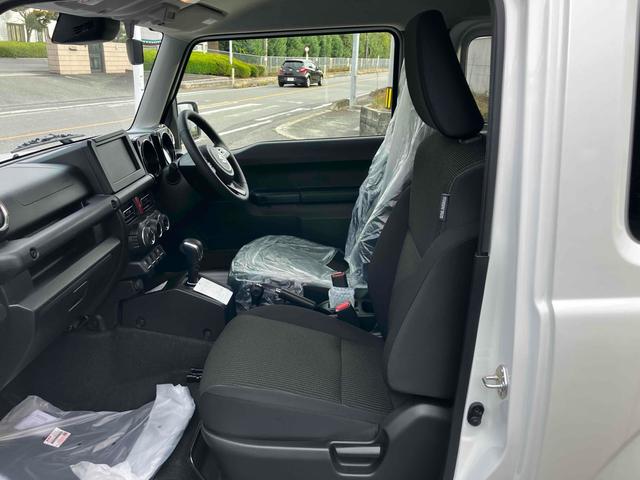 ジムニー XC 届出済未使用車 禁煙車 4WD 衝突被害軽減システム レーンアシスト LEDヘッドライト フォグライト シートヒーター スマートキー オートエアコン AW16インチ バックソナー クルーズコントロール(16枚目)