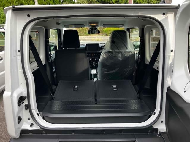 ジムニー XC 届出済未使用車 禁煙車 4WD 衝突被害軽減システム レーンアシスト LEDヘッドライト フォグライト シートヒーター スマートキー オートエアコン AW16インチ バックソナー クルーズコントロール(20枚目)