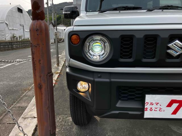 ジムニー XC 届出済未使用車 禁煙車 4WD 衝突被害軽減システム レーンアシスト LEDヘッドライト フォグライト シートヒーター スマートキー オートエアコン AW16インチ バックソナー クルーズコントロール(22枚目)