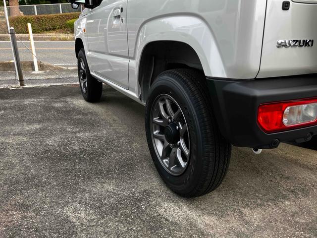 ジムニー XC 届出済未使用車 禁煙車 4WD 衝突被害軽減システム レーンアシスト LEDヘッドライト フォグライト シートヒーター スマートキー オートエアコン AW16インチ バックソナー クルーズコントロール(27枚目)