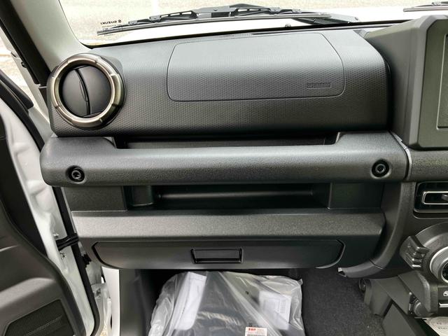 ジムニー XC 届出済未使用車 禁煙車 4WD 衝突被害軽減システム レーンアシスト LEDヘッドライト フォグライト シートヒーター スマートキー オートエアコン AW16インチ バックソナー クルーズコントロール(40枚目)