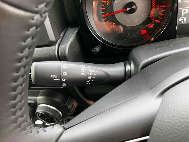 ジムニー XC 届出済未使用車 禁煙車 4WD 衝突被害軽減システム レーンアシスト LEDヘッドライト フォグライト シートヒーター スマートキー オートエアコン AW16インチ バックソナー クルーズコントロール(42枚目)