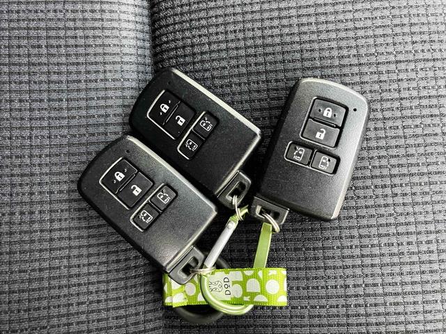 シエンタ G 7人乗り 衝突被害軽減システム レーンアシスト 両側電動スライドドア ドラレコ ETC ナビ バックカメラ フルセグTV Bluetooth CD DVD スマートキー 電動格納ミラー オートエアコン(24枚目)