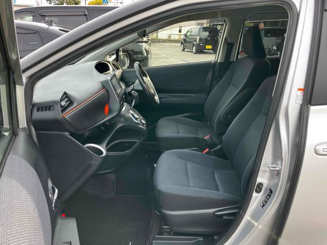 シエンタ G 7人乗り 衝突被害軽減システム レーンアシスト 両側電動スライドドア ドラレコ ETC ナビ バックカメラ フルセグTV Bluetooth CD DVD スマートキー 電動格納ミラー オートエアコン(28枚目)