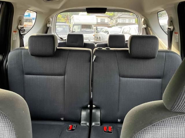 シエンタ G 7人乗り 衝突被害軽減システム レーンアシスト 両側電動スライドドア ドラレコ ETC ナビ バックカメラ フルセグTV Bluetooth CD DVD スマートキー 電動格納ミラー オートエアコン(31枚目)