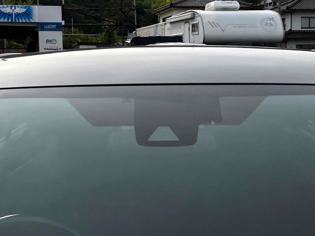 プリウス Ｓセーフティプラス　ワンオーナー　衝突被害軽減システム　レーンアシスト　ＥＴＣ　ナビ　バックカメラ　フルセグＴＶ　Ｂｌｕｅｔｏｏｔｈ　ＣＤ　ＤＶＤ　ＬＥＤヘッドライト　コーナーセンサー　スマートキー　ＡＷ１５インチ（5枚目）