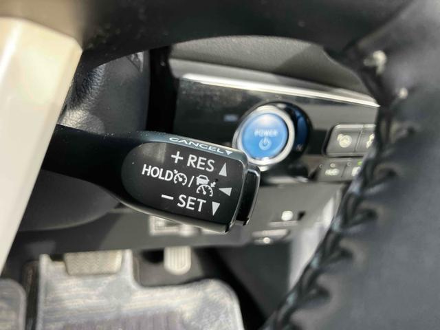 プリウス Ｓセーフティプラス　ワンオーナー　衝突被害軽減システム　レーンアシスト　ＥＴＣ　ナビ　バックカメラ　フルセグＴＶ　Ｂｌｕｅｔｏｏｔｈ　ＣＤ　ＤＶＤ　ＬＥＤヘッドライト　コーナーセンサー　スマートキー　ＡＷ１５インチ（12枚目）