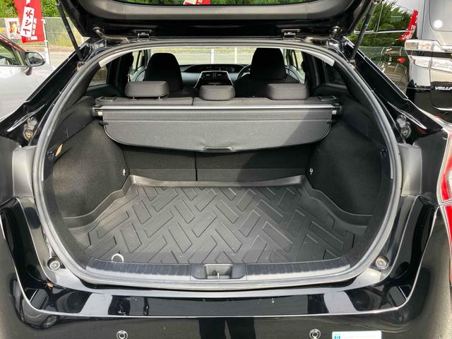 プリウス Ｓセーフティプラス　ワンオーナー　衝突被害軽減システム　レーンアシスト　ＥＴＣ　ナビ　バックカメラ　フルセグＴＶ　Ｂｌｕｅｔｏｏｔｈ　ＣＤ　ＤＶＤ　ＬＥＤヘッドライト　コーナーセンサー　スマートキー　ＡＷ１５インチ（23枚目）