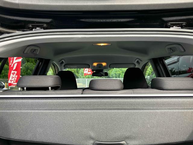 プリウス Ｓセーフティプラス　ワンオーナー　衝突被害軽減システム　レーンアシスト　ＥＴＣ　ナビ　バックカメラ　フルセグＴＶ　Ｂｌｕｅｔｏｏｔｈ　ＣＤ　ＤＶＤ　ＬＥＤヘッドライト　コーナーセンサー　スマートキー　ＡＷ１５インチ（25枚目）