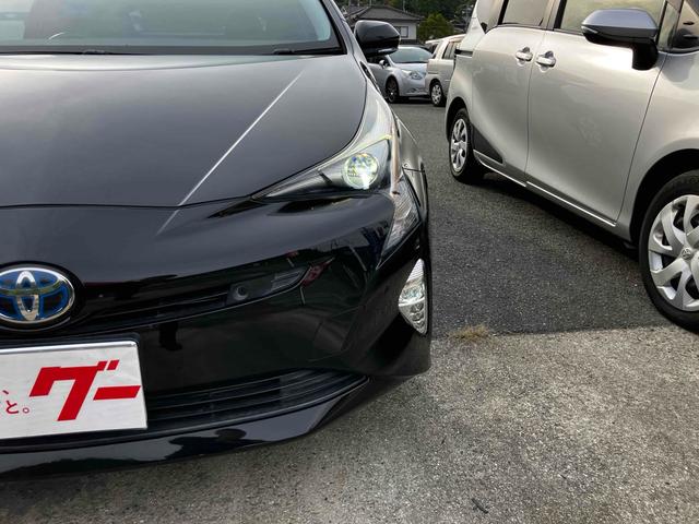 プリウス Ｓセーフティプラス　ワンオーナー　衝突被害軽減システム　レーンアシスト　ＥＴＣ　ナビ　バックカメラ　フルセグＴＶ　Ｂｌｕｅｔｏｏｔｈ　ＣＤ　ＤＶＤ　ＬＥＤヘッドライト　コーナーセンサー　スマートキー　ＡＷ１５インチ（28枚目）