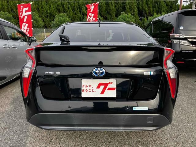 プリウス Ｓセーフティプラス　ワンオーナー　衝突被害軽減システム　レーンアシスト　ＥＴＣ　ナビ　バックカメラ　フルセグＴＶ　Ｂｌｕｅｔｏｏｔｈ　ＣＤ　ＤＶＤ　ＬＥＤヘッドライト　コーナーセンサー　スマートキー　ＡＷ１５インチ（34枚目）