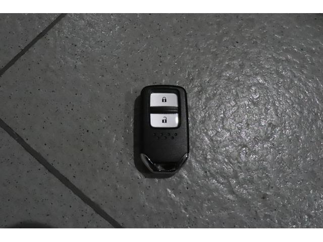 e:HEVホーム HondaSENSHING ワンオーナー 禁煙車 ETC HDDナビ バックカメラ フロントカメラ LEDヘッドライト スマートキー コーナーセンサー クルコン レーンアシスト アイドリングストップ(46枚目)
