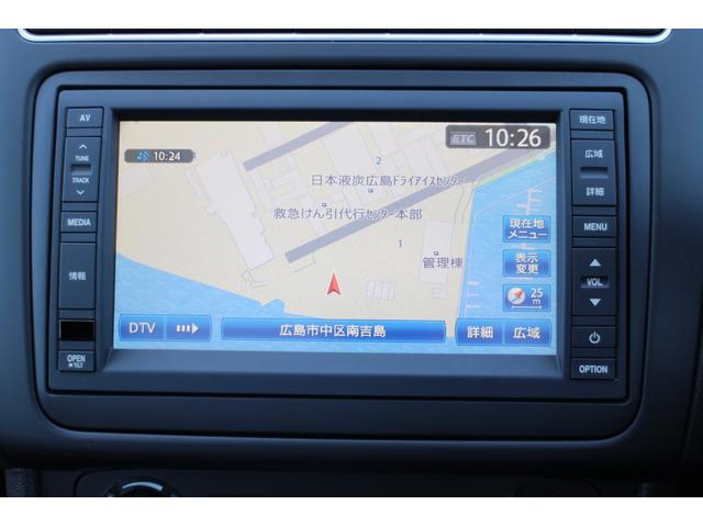 クロスポロ　純正ナビ　バックカメラ　ＥＴＣ　地デジＴＶ走行中視聴可　Ｂｌｕｅｔｏｏｔｈオーディオ　純正１７インチアルミホイール　ルーフレール(66枚目)