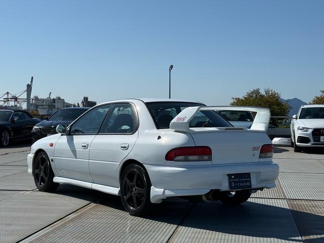 インプレッサ WRX STiバージョンV momoステアリング TEIN車高調 フジツボマフラー 5MT ETC 17インチAW 大型リアウィング(30枚目)