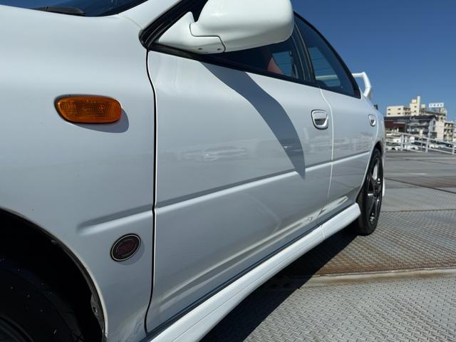 インプレッサ WRX STiバージョンV momoステアリング TEIN車高調 フジツボマフラー 5MT ETC 17インチAW 大型リアウィング(46枚目)