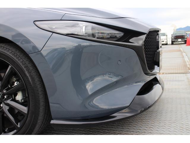 MAZDA3ファストバック 15S レトロスポーツエディション マシーングレープレミアムメタリック F/R/Sアンダースポイラー・ルーフスポイラー ETC 360度カメラ バック&フロントカメラ ナビ連動型前後ドラレコ シートヒーター BOSEサウンド 禁煙車(26枚目)