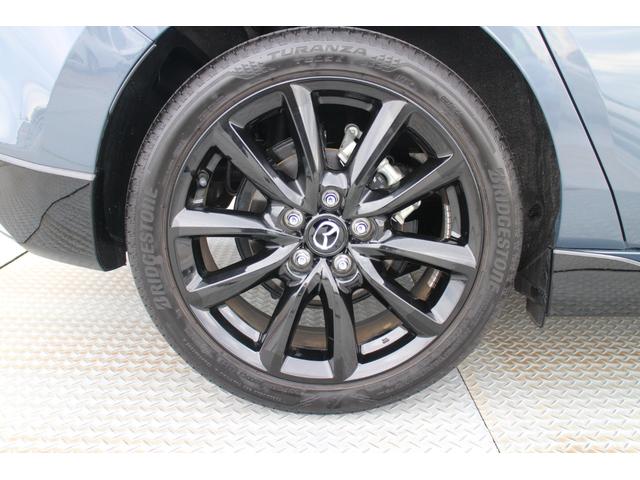 MAZDA3ファストバック 15S レトロスポーツエディション マシーングレープレミアムメタリック F/R/Sアンダースポイラー・ルーフスポイラー ETC 360度カメラ バック&フロントカメラ ナビ連動型前後ドラレコ シートヒーター BOSEサウンド 禁煙車(32枚目)
