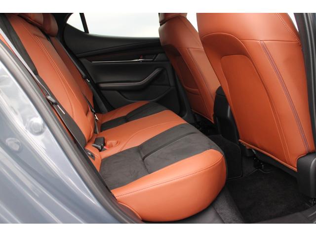 MAZDA3ファストバック 15S レトロスポーツエディション マシーングレープレミアムメタリック F/R/Sアンダースポイラー・ルーフスポイラー ETC 360度カメラ バック&フロントカメラ ナビ連動型前後ドラレコ シートヒーター BOSEサウンド 禁煙車(35枚目)