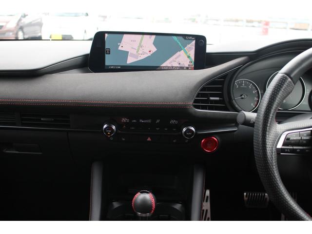 MAZDA3ファストバック 15S レトロスポーツエディション マシーングレープレミアムメタリック F/R/Sアンダースポイラー・ルーフスポイラー ETC 360度カメラ バック&フロントカメラ ナビ連動型前後ドラレコ シートヒーター BOSEサウンド 禁煙車(52枚目)