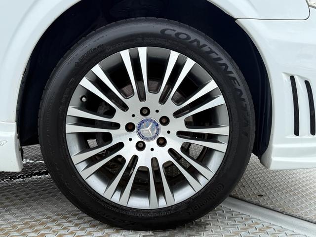 Vクラス V350 トレンド 3列シート WALDエアロカスタム 両側電動スライドドア 18インチアルミホイール シートヒーター ナビ TV フリップダウンモニター パワーアンプ Bluetooth ハーフレザーシート(47枚目)