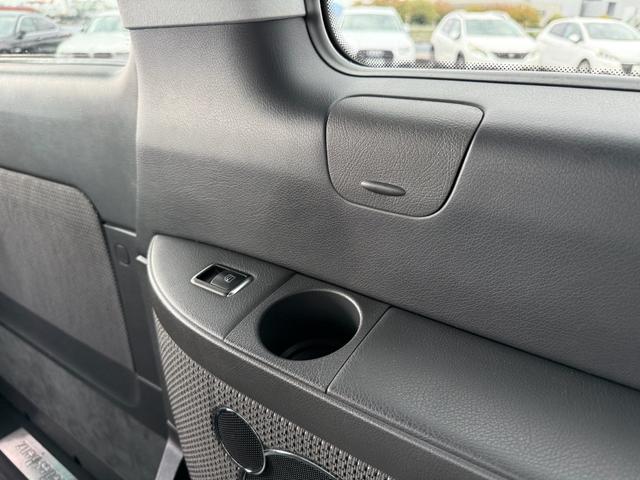 Vクラス V350 トレンド 3列シート WALDエアロカスタム 両側電動スライドドア 18インチアルミホイール シートヒーター ナビ TV フリップダウンモニター パワーアンプ Bluetooth ハーフレザーシート(65枚目)