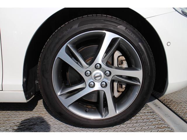 Ｖ４０ Ｄ４　モメンタム　ディーゼルターボ　後期モデル　純正ナビ　ＴＶ　Ｂｌｕｅｔｏｏｔｈ接続　バックカメラ　クリアランスソナー　ＥＴＣ　フロントドラレコ　パドルシフト　運転席パワーシート　衝突軽減ブレーキ　ＢＬＩＳ（46枚目）