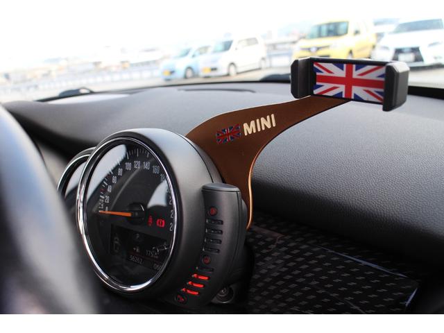 MINI クーパーS クーパーS 5ドア 純正ナビ Bluetooth バックカメラ ETC 16インチアルミ スペアキー(5枚目)