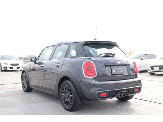 MINI クーパーS クーパーS 5ドア 純正ナビ Bluetooth バックカメラ ETC 16インチアルミ スペアキー(9枚目)
