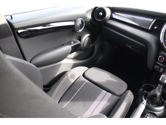 MINI クーパーS クーパーS 5ドア 純正ナビ Bluetooth バックカメラ ETC 16インチアルミ スペアキー(14枚目)