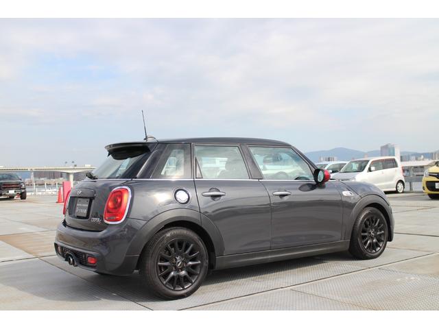 MINI クーパーS クーパーS 5ドア 純正ナビ Bluetooth バックカメラ ETC 16インチアルミ スペアキー(31枚目)