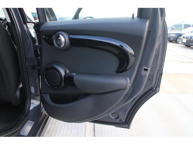 MINI クーパーS クーパーS 5ドア 純正ナビ Bluetooth バックカメラ ETC 16インチアルミ スペアキー(51枚目)