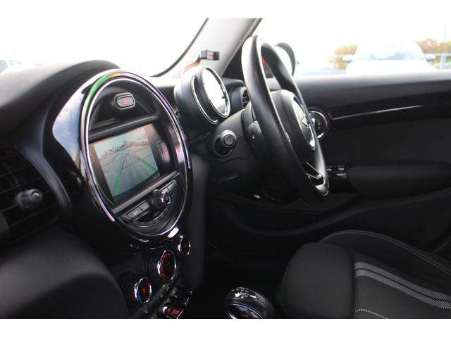 MINI クーパーS クーパーS 5ドア 純正ナビ Bluetooth バックカメラ ETC 16インチアルミ スペアキー(57枚目)