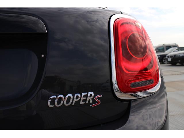 MINI クーパーS クーパーS 5ドア 純正ナビ Bluetooth バックカメラ ETC 16インチアルミ スペアキー(76枚目)