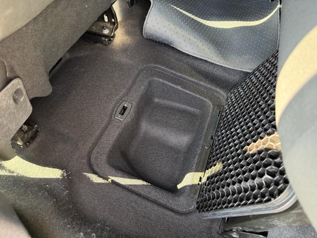 カングー ゼン　ワンオーナー　両側スライドドア　カロッツェリアナビ　ＴＶ　Ｂｌｕｅｔｏｏｔｈ　バックカメラ　キーレス　スペアキー　ＥＴＣ（49枚目）