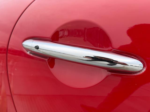 ＭＩＮＩ クーパー　コンバーチブル　純正ナビ　バックカメラ　クリアランスソナー　インテリジェントセーフティ　黒革シート　シートヒーター　ＬＥＤヘッドライト　ドライビングモード　ＥＴＣ　クルーズコントロール　ドラレコ　ＪＣＷステアリング（18枚目）