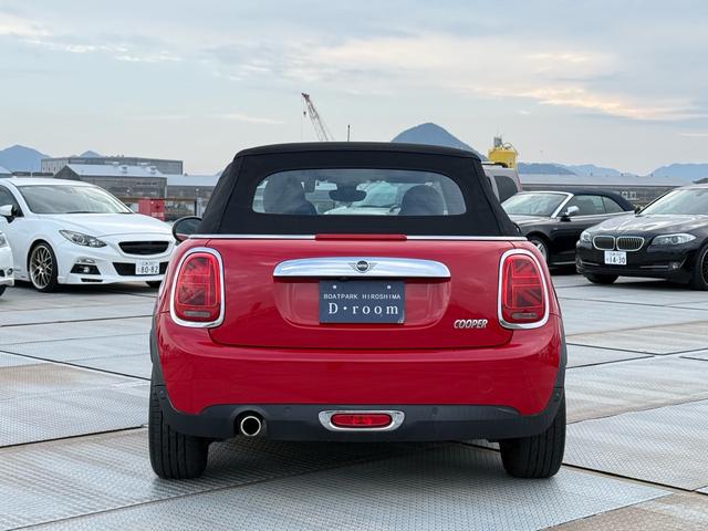 ＭＩＮＩ クーパー　コンバーチブル　純正ナビ　バックカメラ　クリアランスソナー　インテリジェントセーフティ　黒革シート　シートヒーター　ＬＥＤヘッドライト　ドライビングモード　ＥＴＣ　クルーズコントロール　ドラレコ　ＪＣＷステアリング（25枚目）