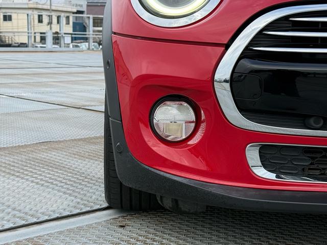 ＭＩＮＩ クーパー　コンバーチブル　純正ナビ　バックカメラ　クリアランスソナー　インテリジェントセーフティ　黒革シート　シートヒーター　ＬＥＤヘッドライト　ドライビングモード　ＥＴＣ　クルーズコントロール　ドラレコ　ＪＣＷステアリング（36枚目）