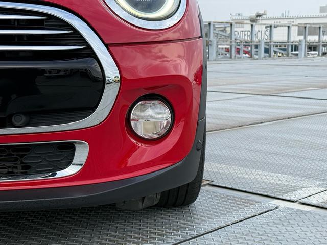 ＭＩＮＩ クーパー　コンバーチブル　純正ナビ　バックカメラ　クリアランスソナー　インテリジェントセーフティ　黒革シート　シートヒーター　ＬＥＤヘッドライト　ドライビングモード　ＥＴＣ　クルーズコントロール　ドラレコ　ＪＣＷステアリング（37枚目）