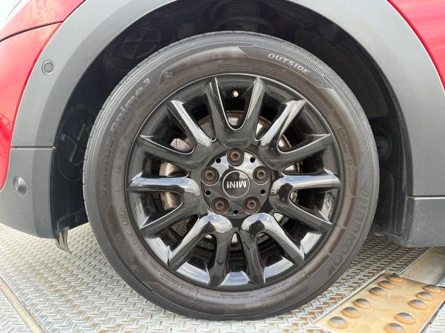 ＭＩＮＩ クーパー　コンバーチブル　純正ナビ　バックカメラ　クリアランスソナー　インテリジェントセーフティ　黒革シート　シートヒーター　ＬＥＤヘッドライト　ドライビングモード　ＥＴＣ　クルーズコントロール　ドラレコ　ＪＣＷステアリング（43枚目）