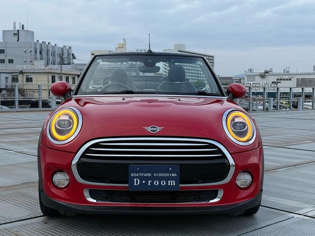 ＭＩＮＩ クーパー　コンバーチブル　純正ナビ　バックカメラ　クリアランスソナー　インテリジェントセーフティ　黒革シート　シートヒーター　ＬＥＤヘッドライト　ドライビングモード　ＥＴＣ　クルーズコントロール　ドラレコ　ＪＣＷステアリング（47枚目）