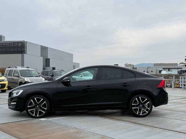 S60 D4 ダイナミックエディション 純正ナビ TV Bluetooth 18インチアルミホイール BLS クルーズコントロール 黒革シート シートヒーター パドルシフト パワーシート プッシュスタート バックカメラ クリアランスソナー(24枚目)