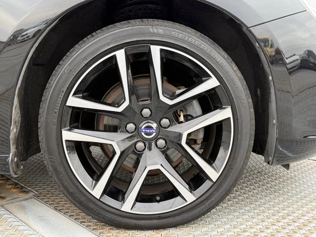 S60 D4 ダイナミックエディション 純正ナビ TV Bluetooth 18インチアルミホイール BLS クルーズコントロール 黒革シート シートヒーター パドルシフト パワーシート プッシュスタート バックカメラ クリアランスソナー(39枚目)