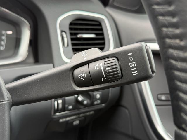 S60 D4 ダイナミックエディション 純正ナビ TV Bluetooth 18インチアルミホイール BLS クルーズコントロール 黒革シート シートヒーター パドルシフト パワーシート プッシュスタート バックカメラ クリアランスソナー(58枚目)