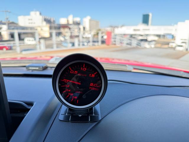 マツダスピードアクセラ ベースグレード　６ＭＴ　ホットハッチ　ワンオーナー　ＥＸＡＳマフラー　ＲＳ☆Ｒ車高調　Ｄｅｆｉ追加メーター　ＥＶＣ　ＷＯＲＫ１８インチＡＷ　スマートキー　バックカメラ　ＴＶ　ＥＴＣ　ＢＯＳＥサウンド　ナビ（10枚目）