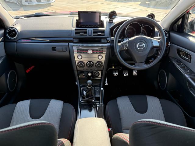 マツダスピードアクセラ ベースグレード　６ＭＴ　ホットハッチ　ワンオーナー　ＥＸＡＳマフラー　ＲＳ☆Ｒ車高調　Ｄｅｆｉ追加メーター　ＥＶＣ　ＷＯＲＫ１８インチＡＷ　スマートキー　バックカメラ　ＴＶ　ＥＴＣ　ＢＯＳＥサウンド　ナビ（13枚目）