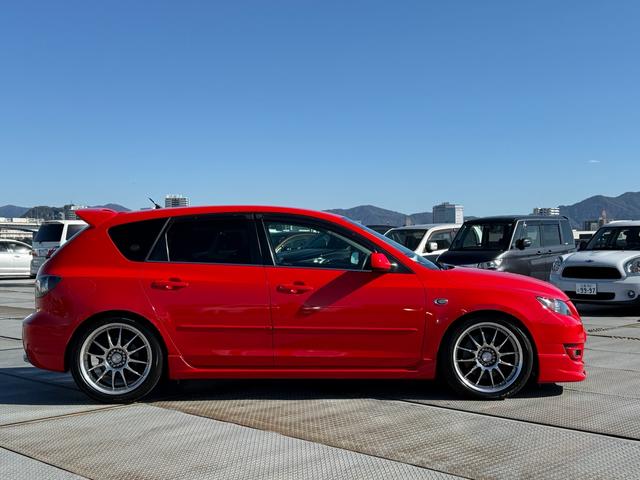 マツダスピードアクセラ ベースグレード　６ＭＴ　ホットハッチ　ワンオーナー　ＥＸＡＳマフラー　ＲＳ☆Ｒ車高調　Ｄｅｆｉ追加メーター　ＥＶＣ　ＷＯＲＫ１８インチＡＷ　スマートキー　バックカメラ　ＴＶ　ＥＴＣ　ＢＯＳＥサウンド　ナビ（31枚目）