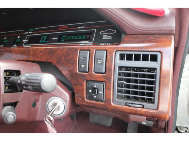 ルーチェ Ｖ６－３０００　ロイヤルクラシック　純正ホイール付属　タイミングベルト新品部品付属　車高調　運転席助手席パワーシート（43枚目）