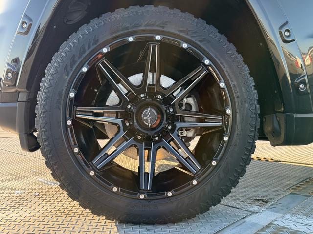 ジープ・グランドチェロキー リミテッド　２０インチＡＷ　オーバーフェンダー　エアサス　アダプティブクルーズコントロール　黒革シート　パワーシート　シートヒーター　　バックカメラ　クリアランスソナー　純正ナビ　フルセグＴＶ　Ｂｌｕｅｔｏｏｔｈ（44枚目）