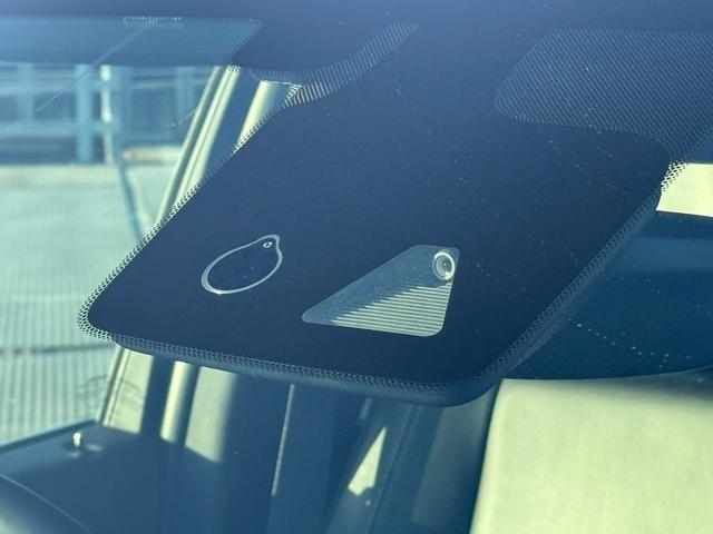 ジープ・グランドチェロキー リミテッド　２０インチＡＷ　オーバーフェンダー　エアサス　アダプティブクルーズコントロール　黒革シート　パワーシート　シートヒーター　　バックカメラ　クリアランスソナー　純正ナビ　フルセグＴＶ　Ｂｌｕｅｔｏｏｔｈ（56枚目）