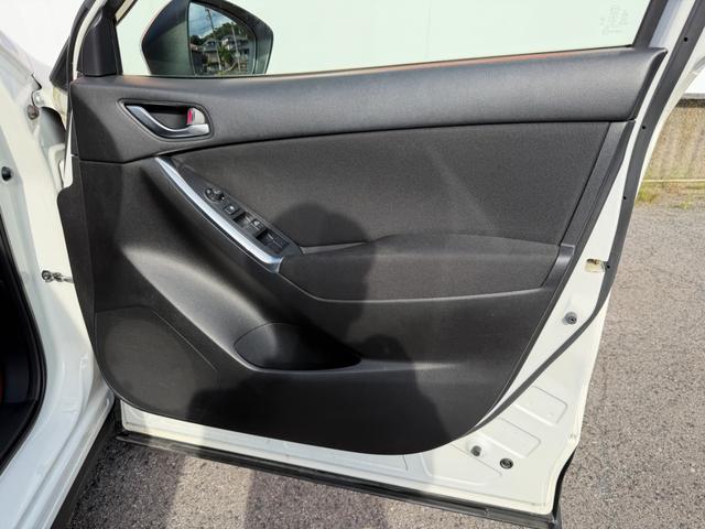ＣＸ－５ ＸＤ　社外ＨＤＤナビ　フルセグＴＶ　バックカメラ　ＥＴＣ　プッシュスタート　ｉｓｔｏｐ機能　オートライト　ＨＩＤライト　フォグランプ　スマートキー（10枚目）